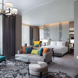 Grand Deluxe King Room